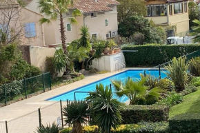 Cosy apartment 7 minutes walk from the sea!